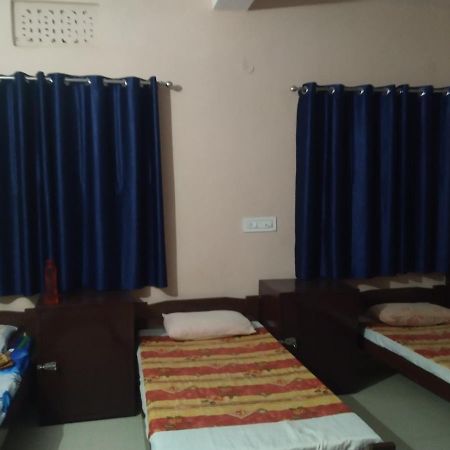 Last Chance Cafe And Guest House Rishīkesh Exterior foto